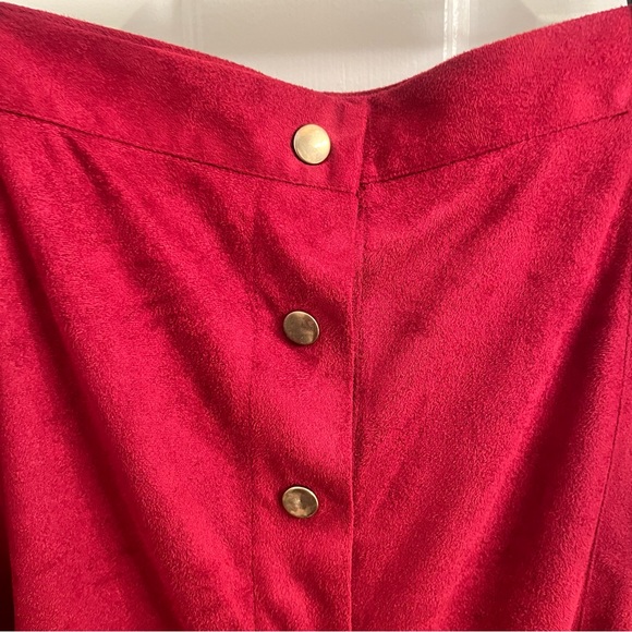 Burgundy- Gold snap skirt - Picture 3 of 5